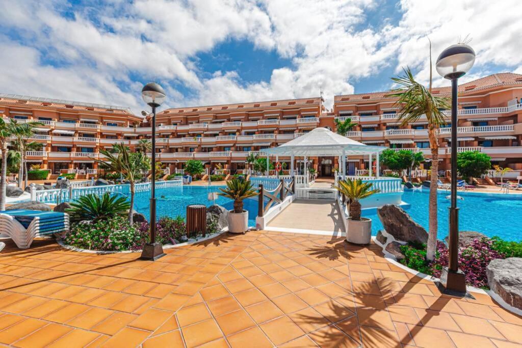 Tenerife Royal Gardens One Bedroom Apartment Playa de las Americas  Eksteriør bilde